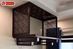 Sử dụng vách ngăn bàn thờ treo tường