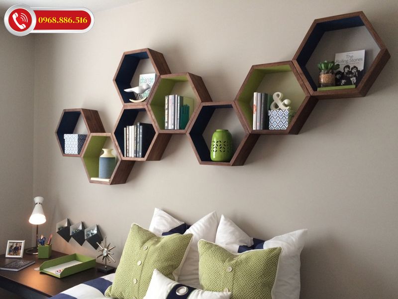 Trang trí kệ sách hình tổ ong được thiết kế ấn tượng phù hợp với những không gian