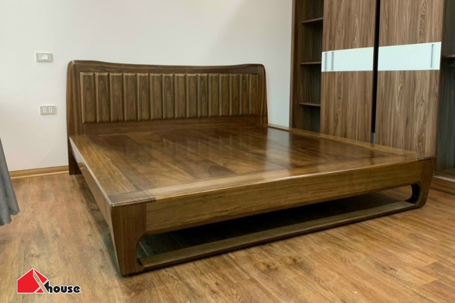 Giường ngủ chân quỳ gỗ tự nhiên Óc Chó